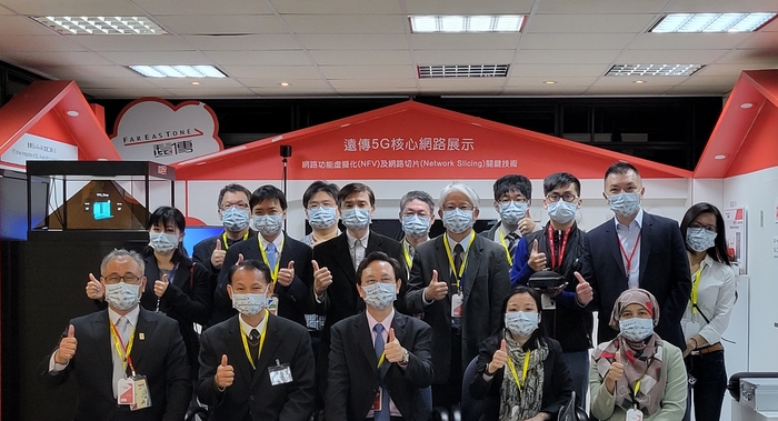 遠傳電信與本校合作5G技術參訪